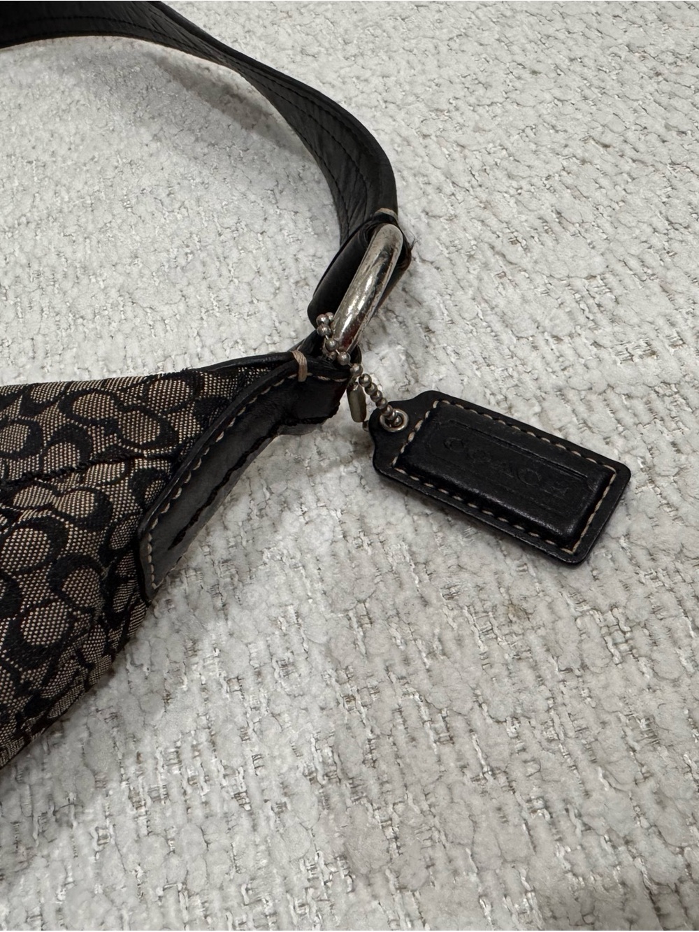 Coach Black Signature Crescent Shoulder Bag - Picture 4 of 7